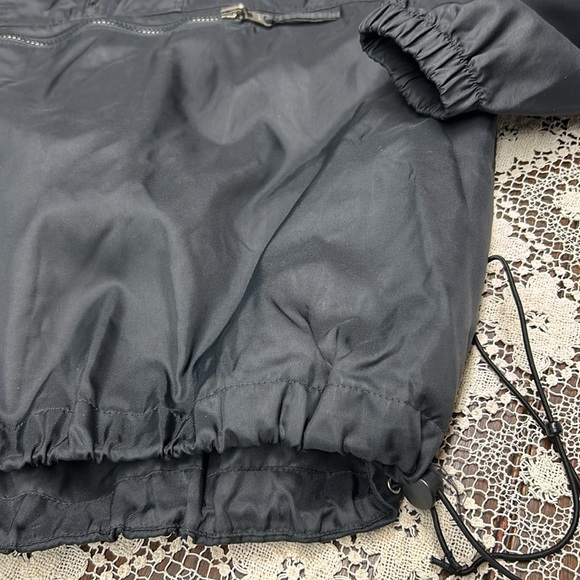 Champs Sports windbreaker - Picture 4 of 8